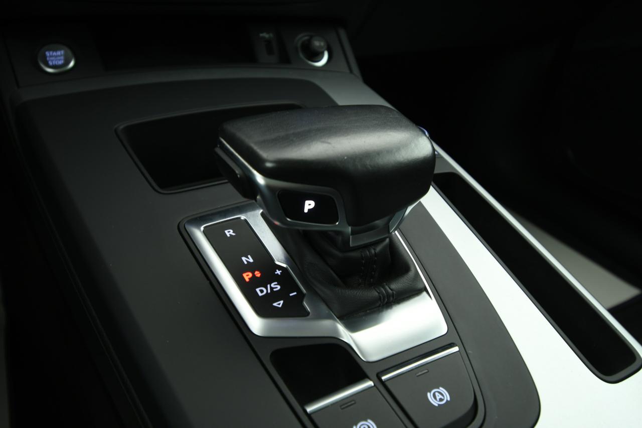 AUDI Q5 40 2.0 tdi mhev 12V quattro TETTO PANO+CAMERA 360