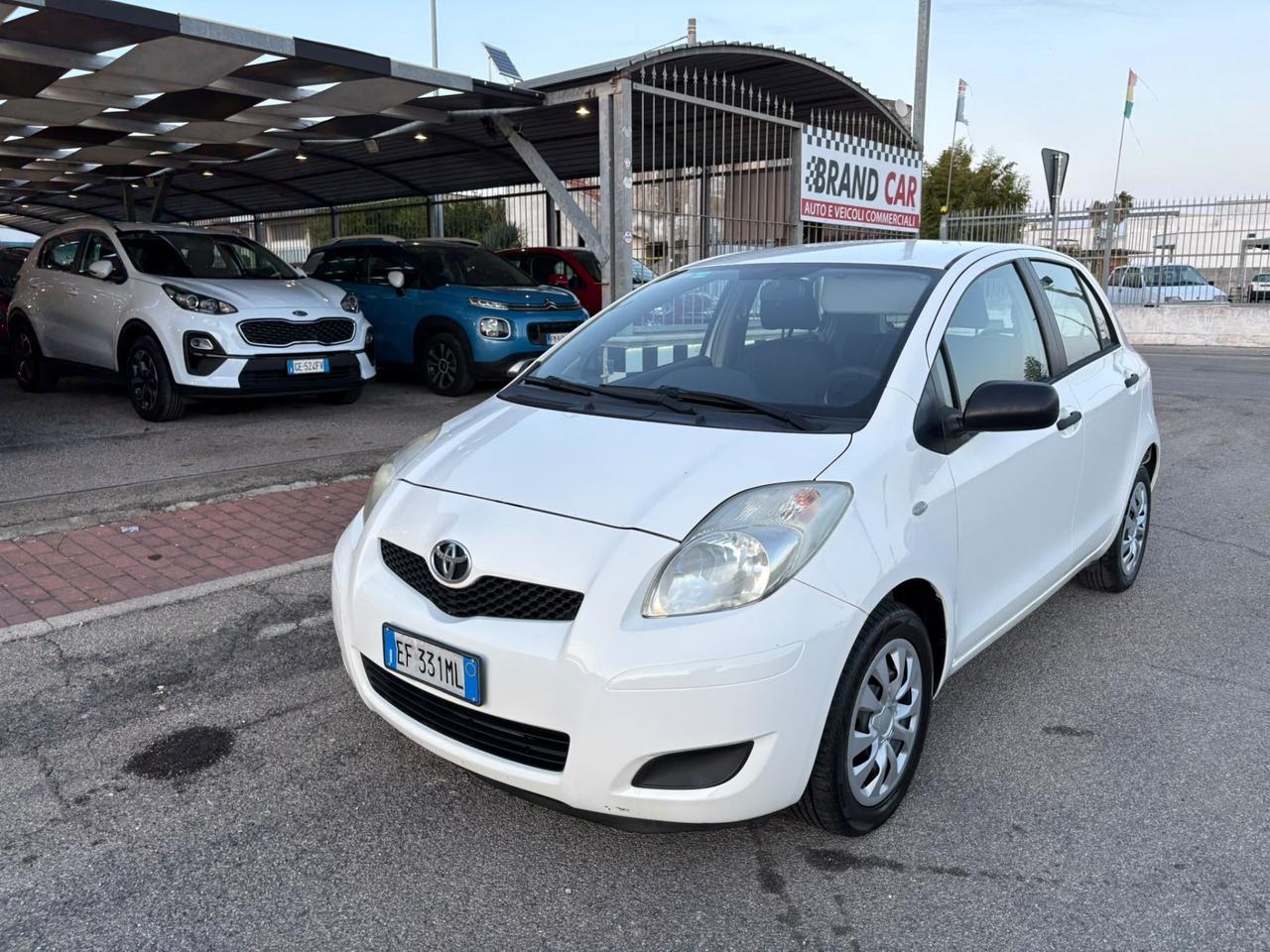 Toyota Yaris 1.0 5 porte Now Unipro 2010