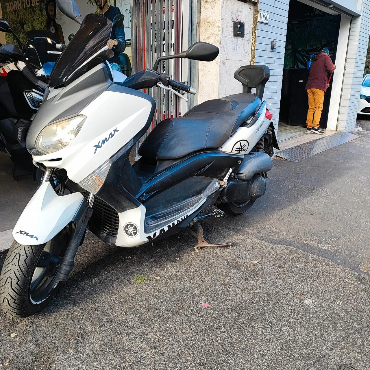 YAMAHA XMAX 250 – ANNO 2013 – € 1.400