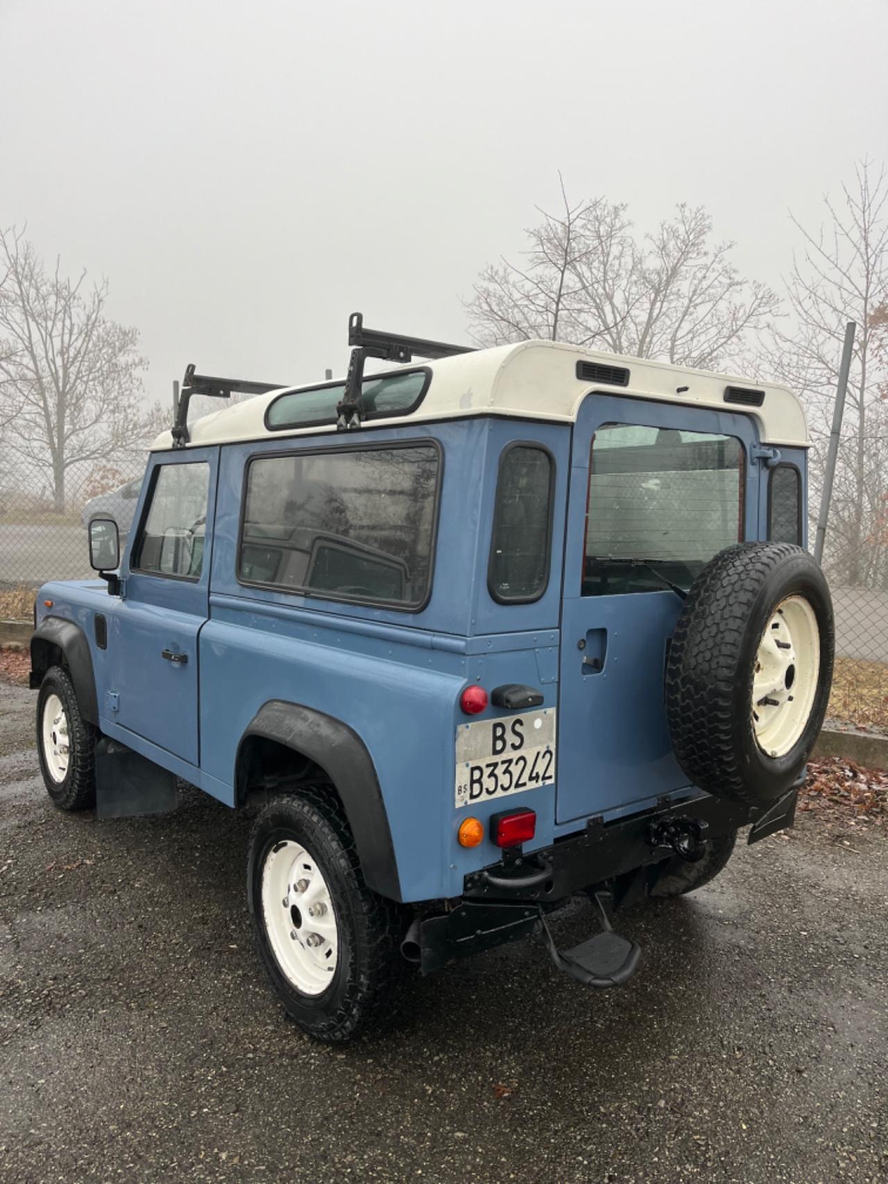 Land Rover Defender 90 turbodiesel Station Wagon County