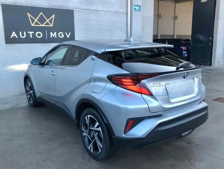 Toyota C-HR 1.8 Hybrid E-CVT Trend