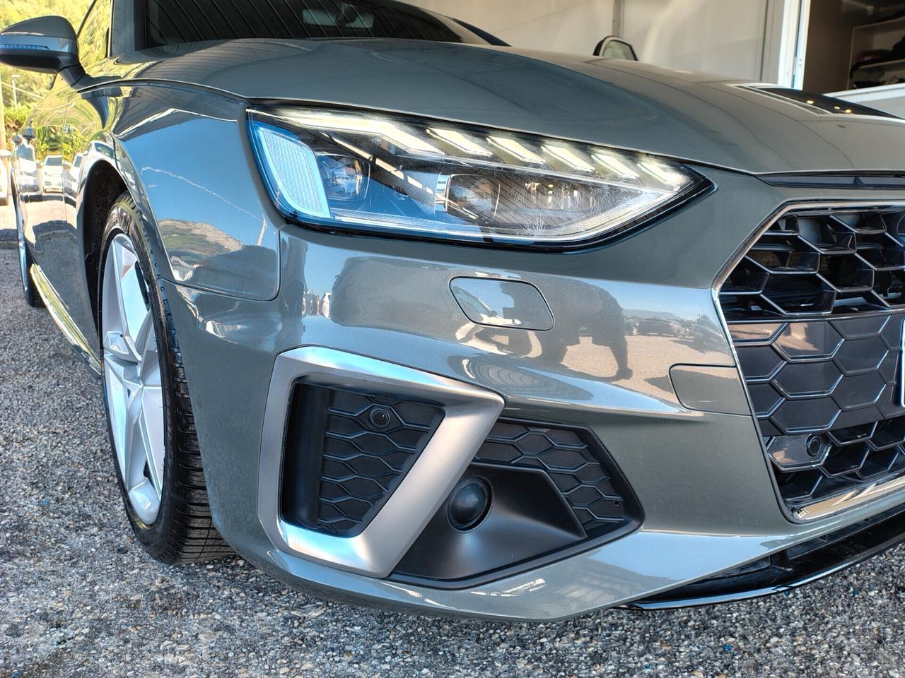 Audi A4 40 TDI quattro S tronic line edition