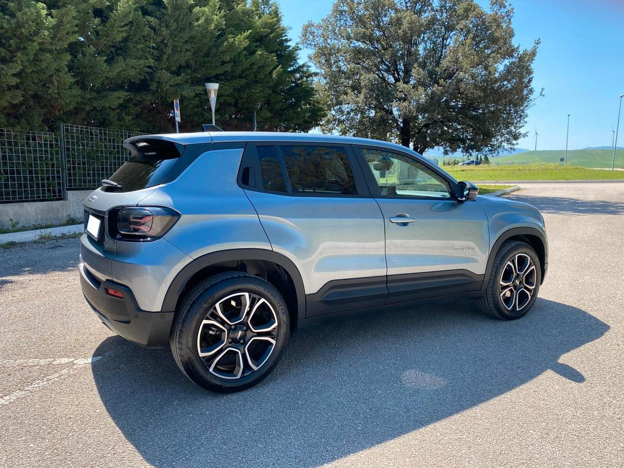 Jeep Avenger 1.2 Turbo 100 CV Summit