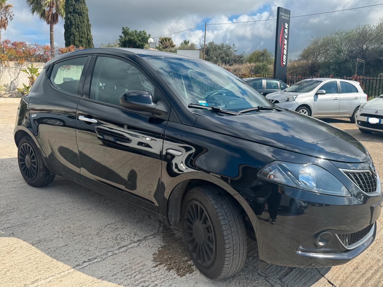 Lancia Ypsilon 1.0 FireFly 5 porte S&S Hybrid