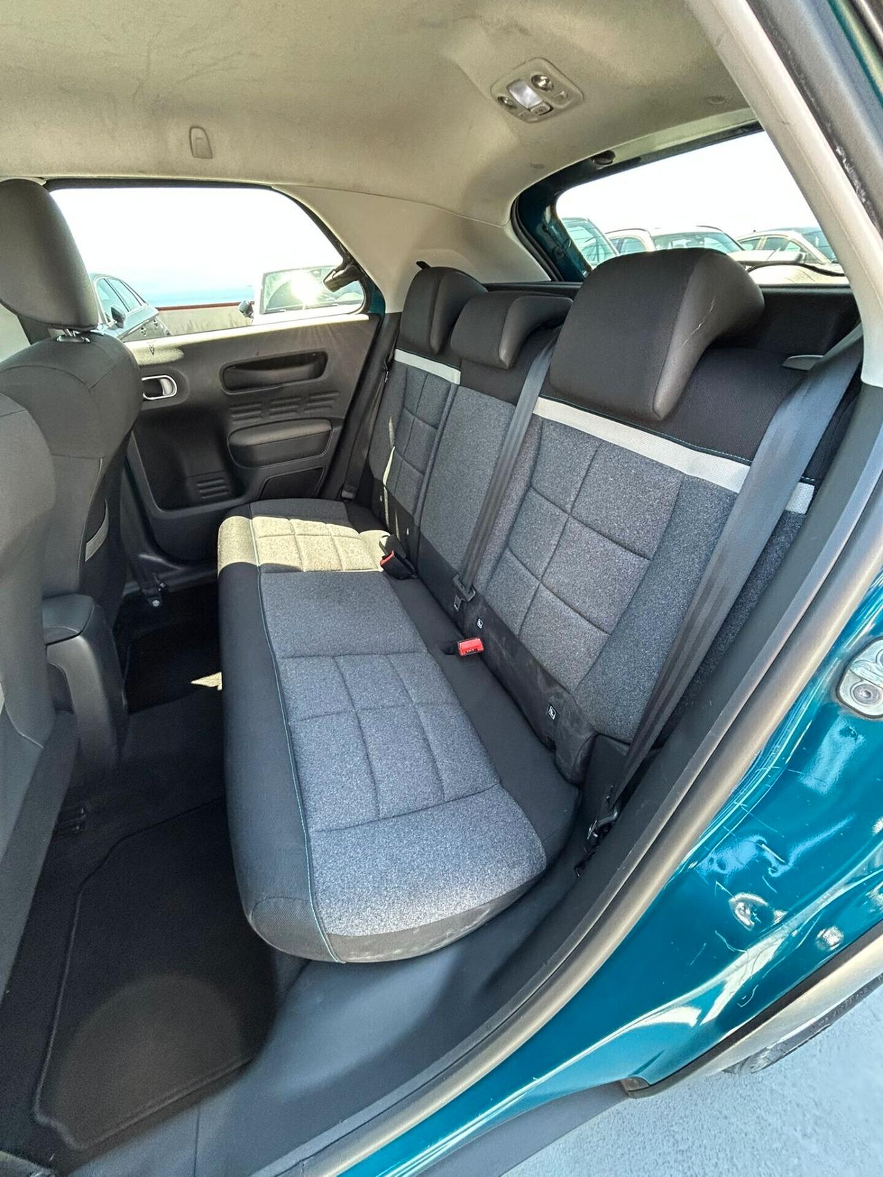 Citroen C4 Cactus BlueHDi 100 S&S Shine Pack