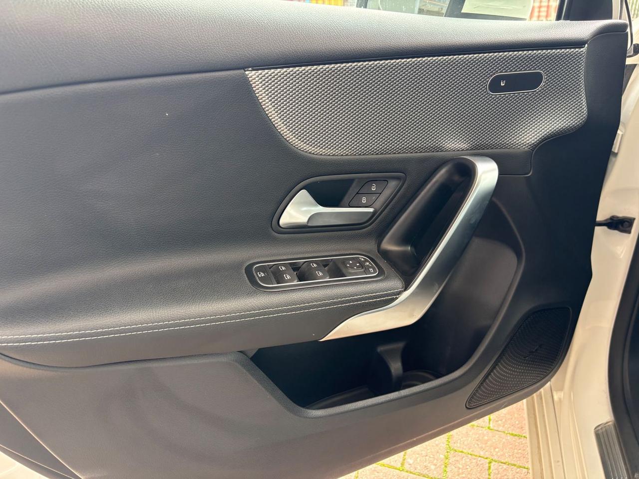 Mercedes-Benz A 180 Business Plus A 180 D #9757