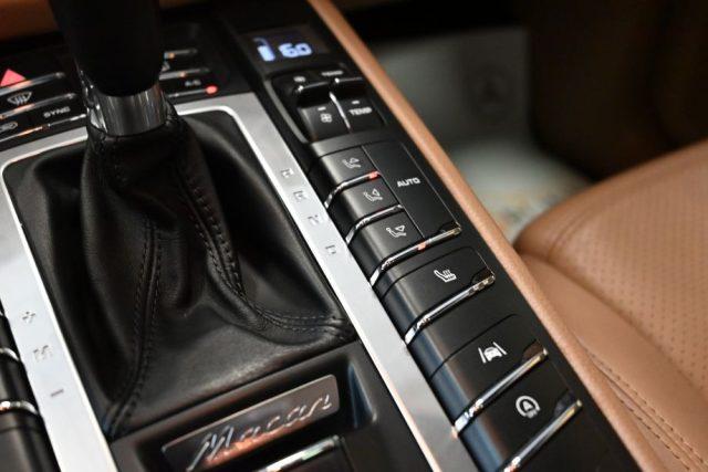 PORSCHE Macan 2.0 PDK PCM TETTO LED 21"SED.18 VIE SCARICHI FULL!