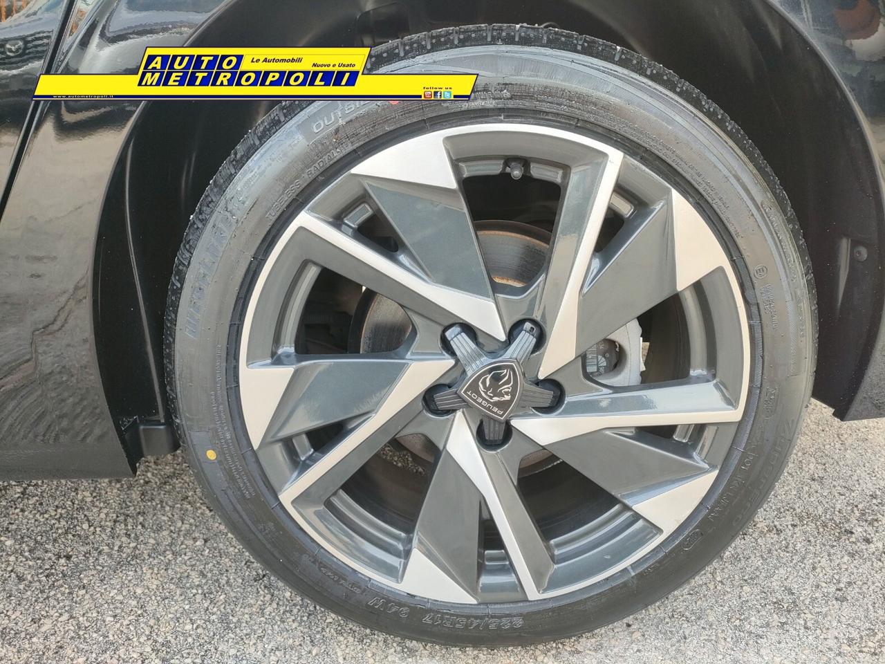 Peugeot 308 1.5 BlueHDi EAT8 Allure (Berlina)