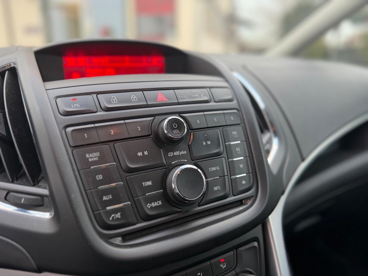 Opel Zafira Tourer 1.4 Turbo 140CV GPL Cosmo 7 POSTI