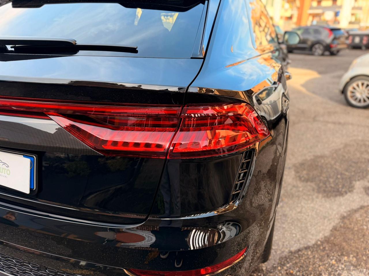 Audi Q8 RS TFSI V8 quattro tiptronic