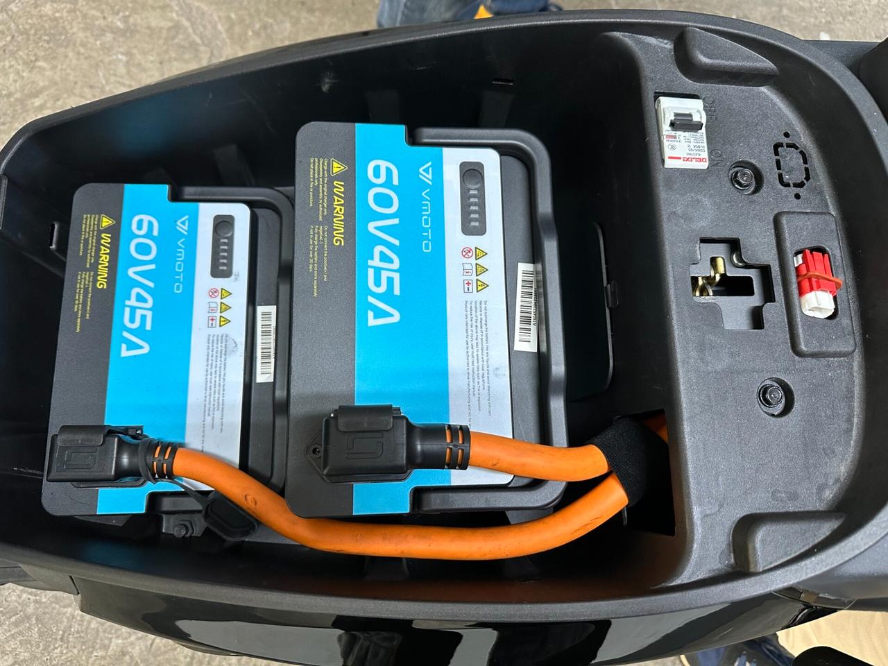 Super Soco CPX Electric Tech