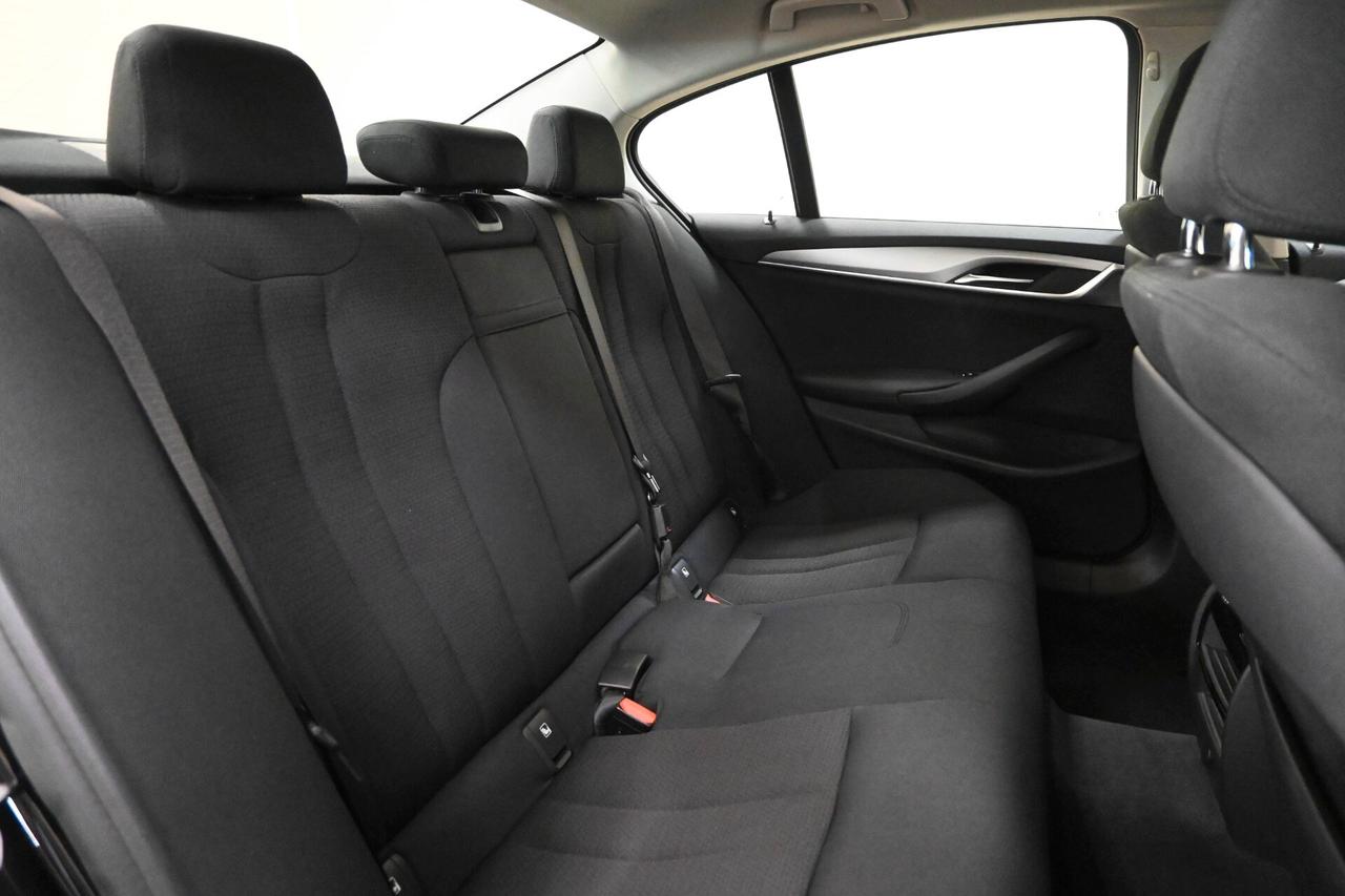 BMW Serie 5(G30/31/F90) 520d Business