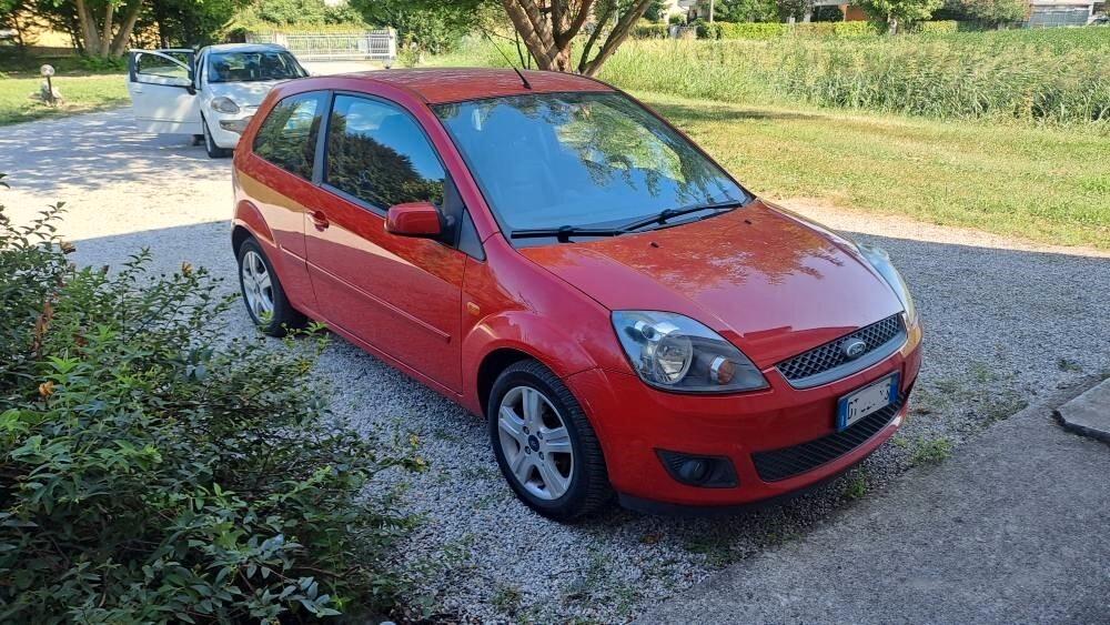 Ford Fiesta 1.2 16V 3p. Ghia CLIMA OK NEOPATENTATI