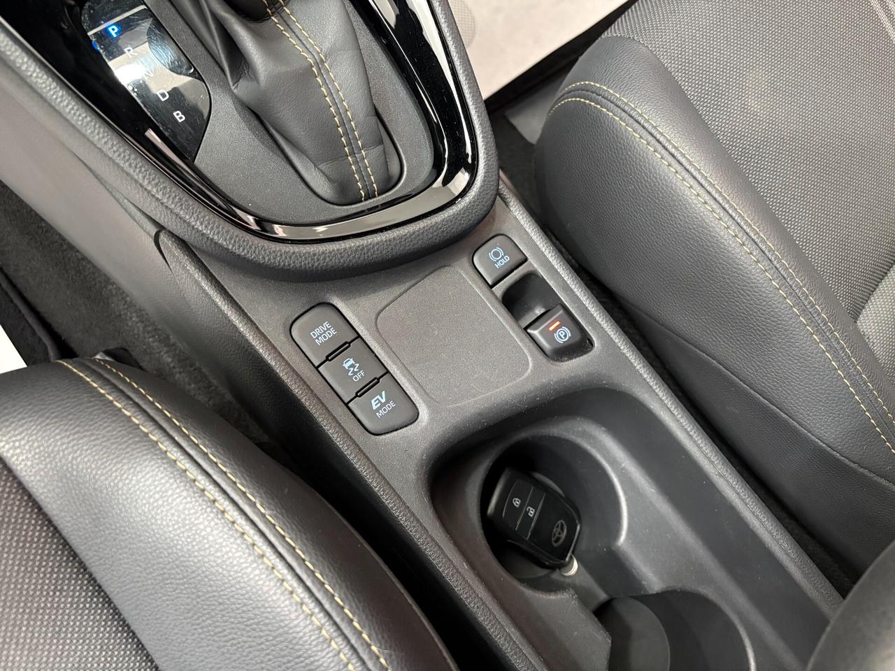 Toyota Yaris Cross 1.5 116cv Full Hybrid FWD E-CVT Adventure ITALIANA