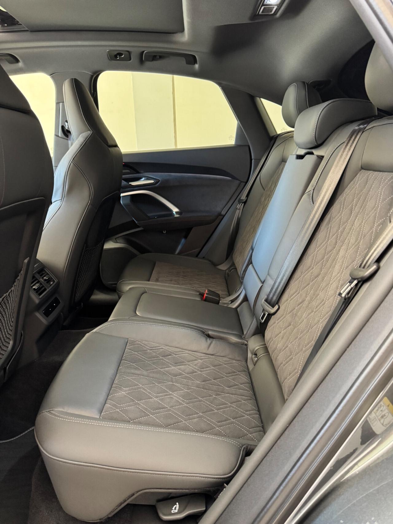Audi Q5 SQ5 SPB TFSI mHEV+ quattro sport attitude