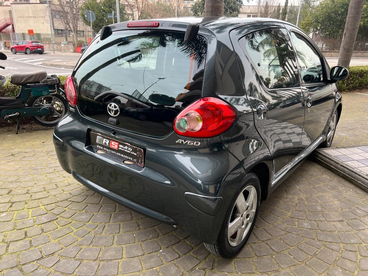 Toyota Aygo 1.0 12V VVT-i 5 porte