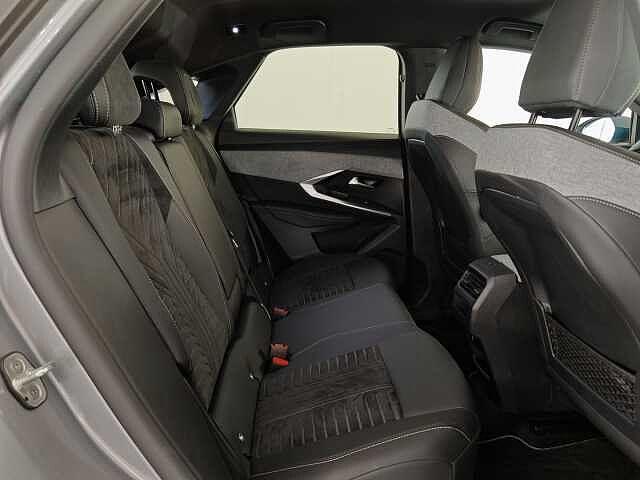 Peugeot 3008 Hybrid 136 e-DCS6 GT