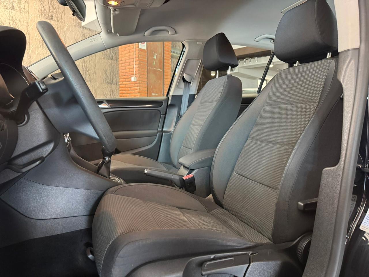 Volkswagen Golf 1.6 5p. Comfortline