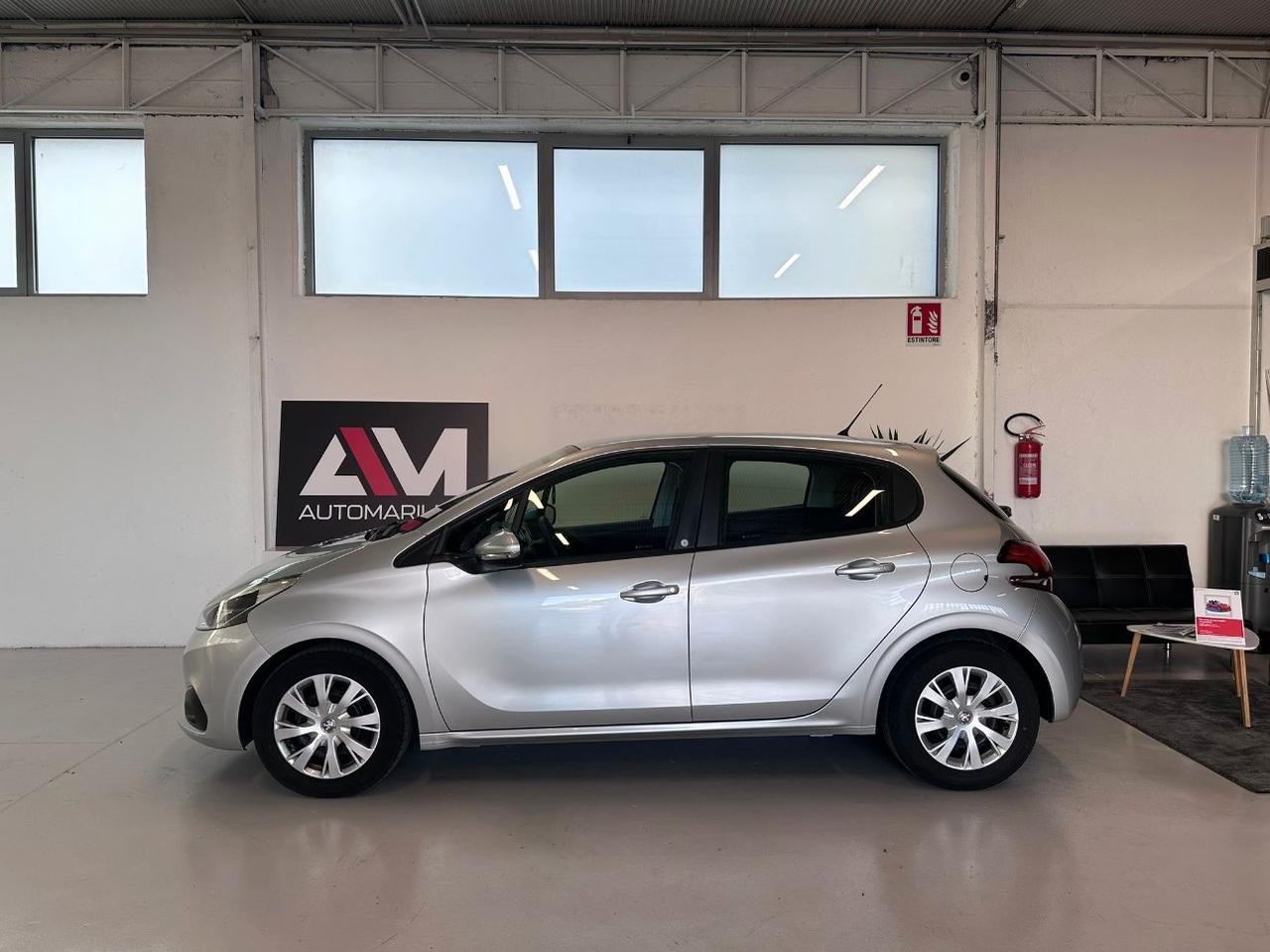 Peugeot 208 5 Porte 208 5p 1.6 bluehdi Active 75cv