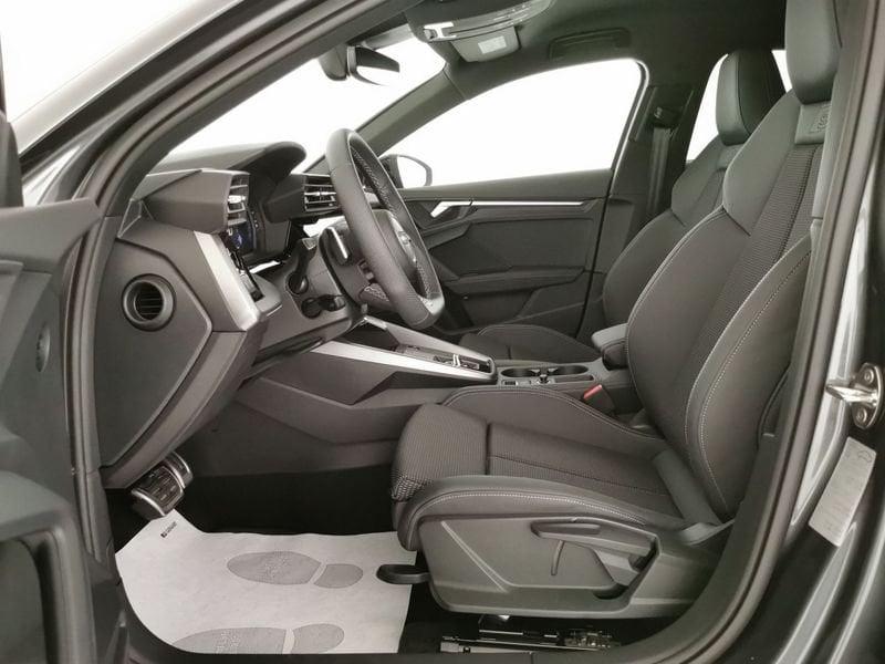 Audi A3 NUOVA SPORTBACK Sportback 40 1.4 tfsi e Identity Black s-tronic