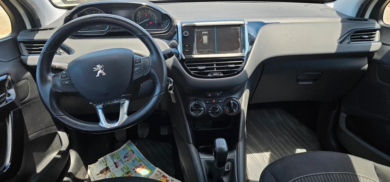 Peugeot 208 PureTech 82 5 porte Allure