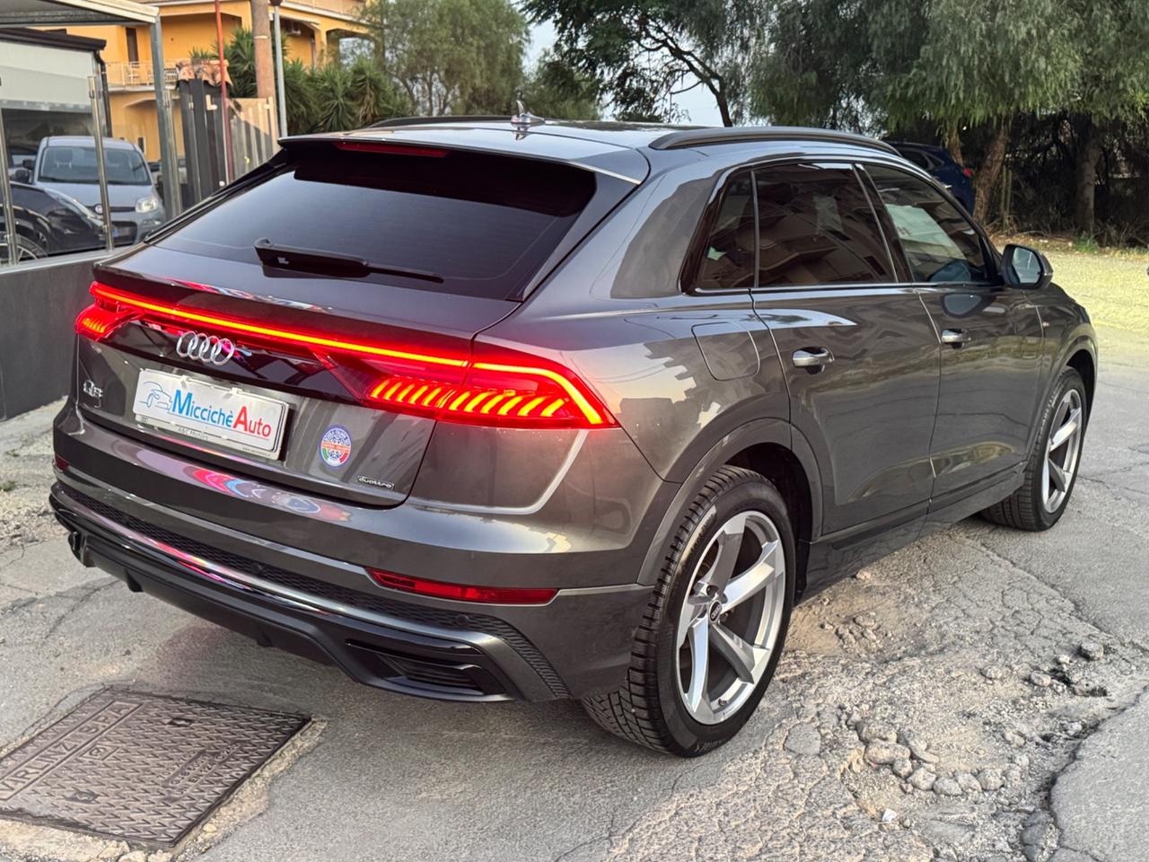 AUDI Q8 45 TDI 231 CV S-LINE FULL IVA
