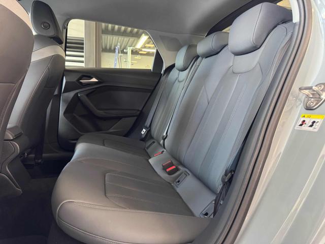AUDI A1 allstreet 30 TFSI S tronic Interni in pelle