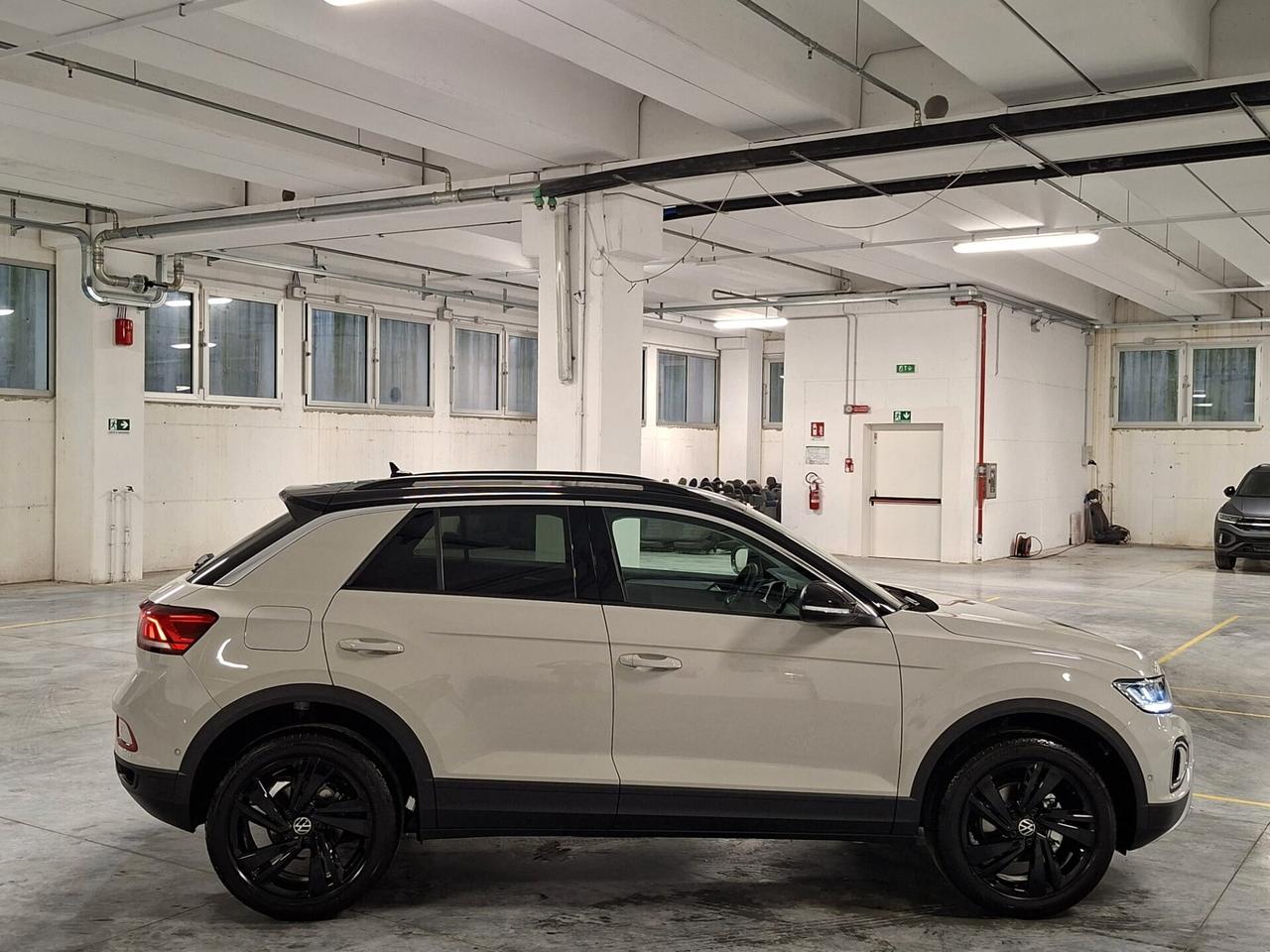 Volkswagen T-Roc 1500 TSI ACT 150CV Sport Km.0