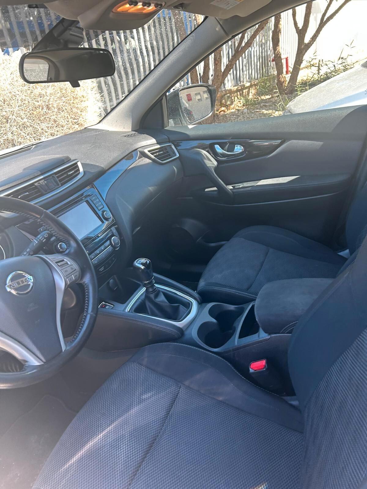 Nissan Qashqai 1.5 dCi Visia