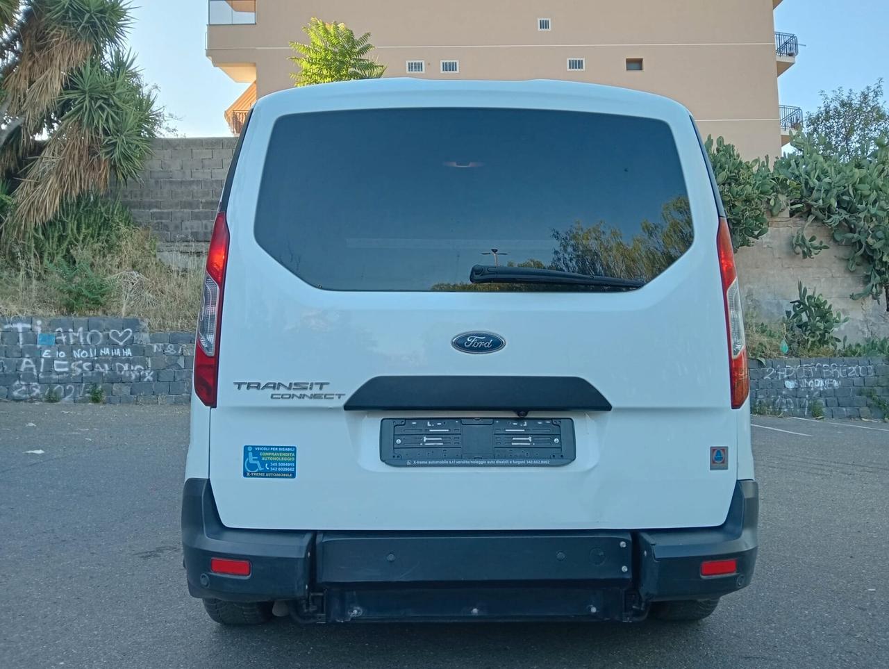 Ford Transit Connect Pianale ribassato con rampa disabili carrozzina