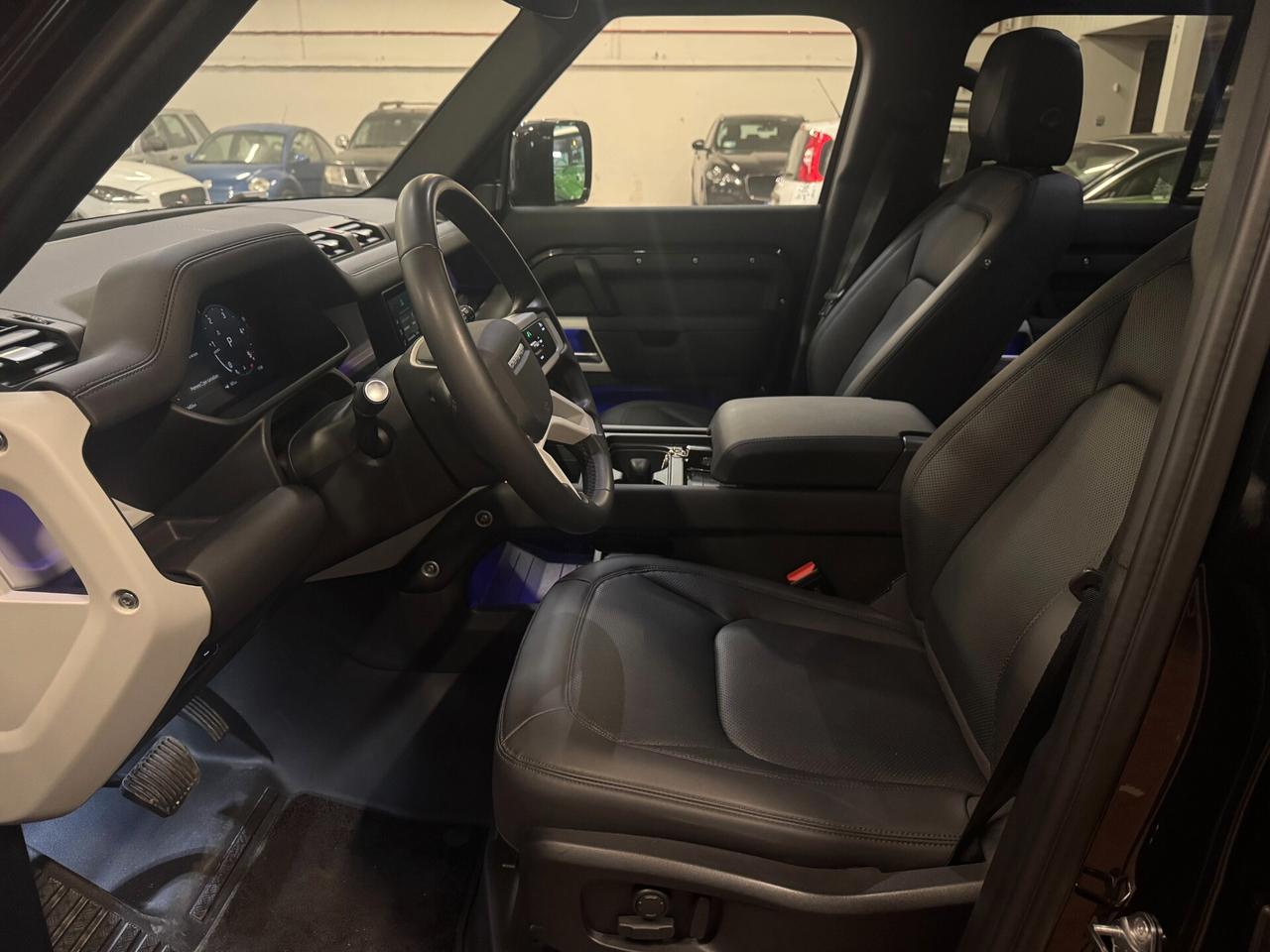 Land Rover Defender 110 3.0D I6 200 CV AWD Auto S