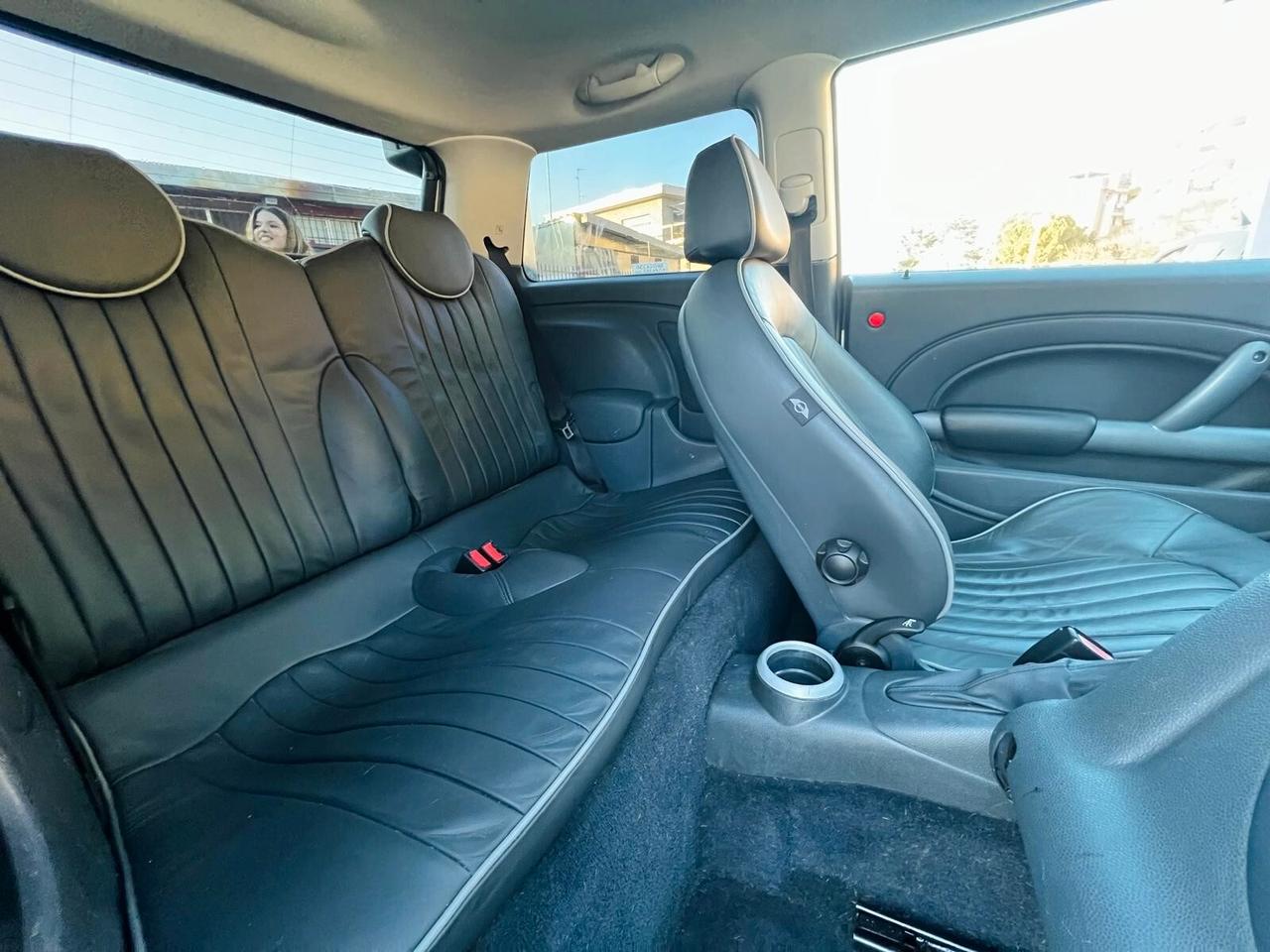 Mini 1.6 16V One de luxe