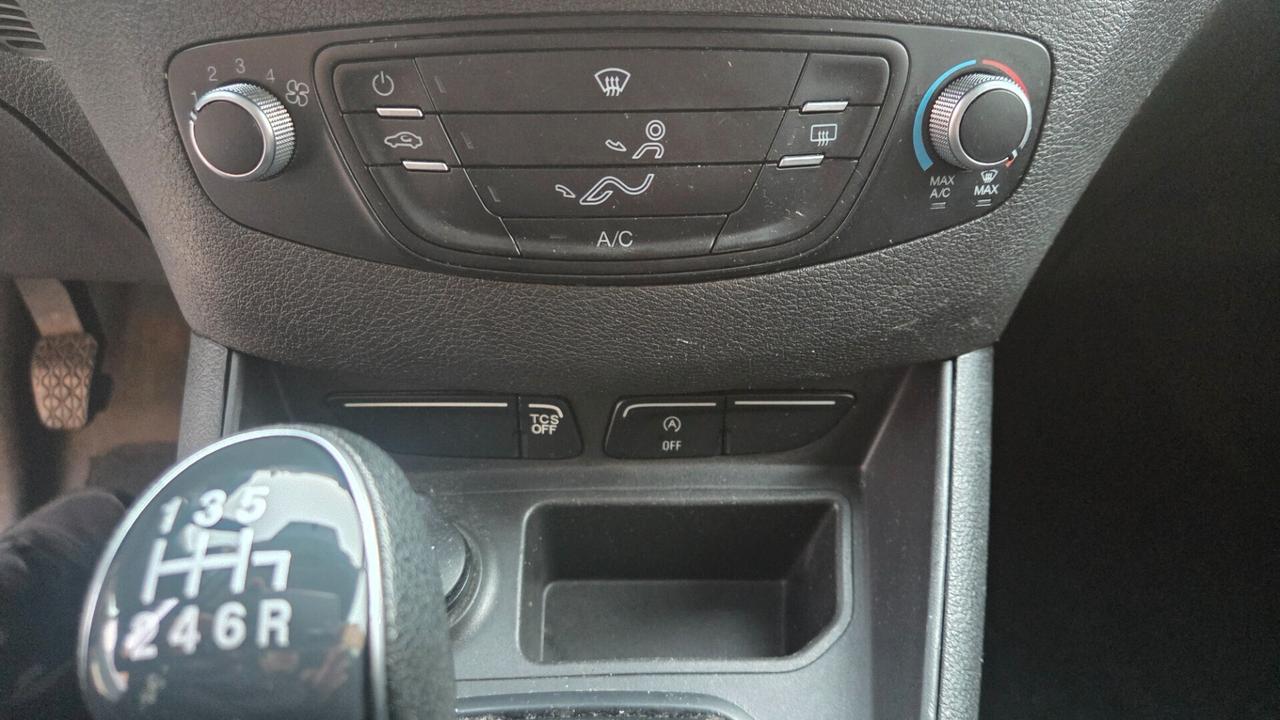 Ford transit courier 2020 1000 ecoboost