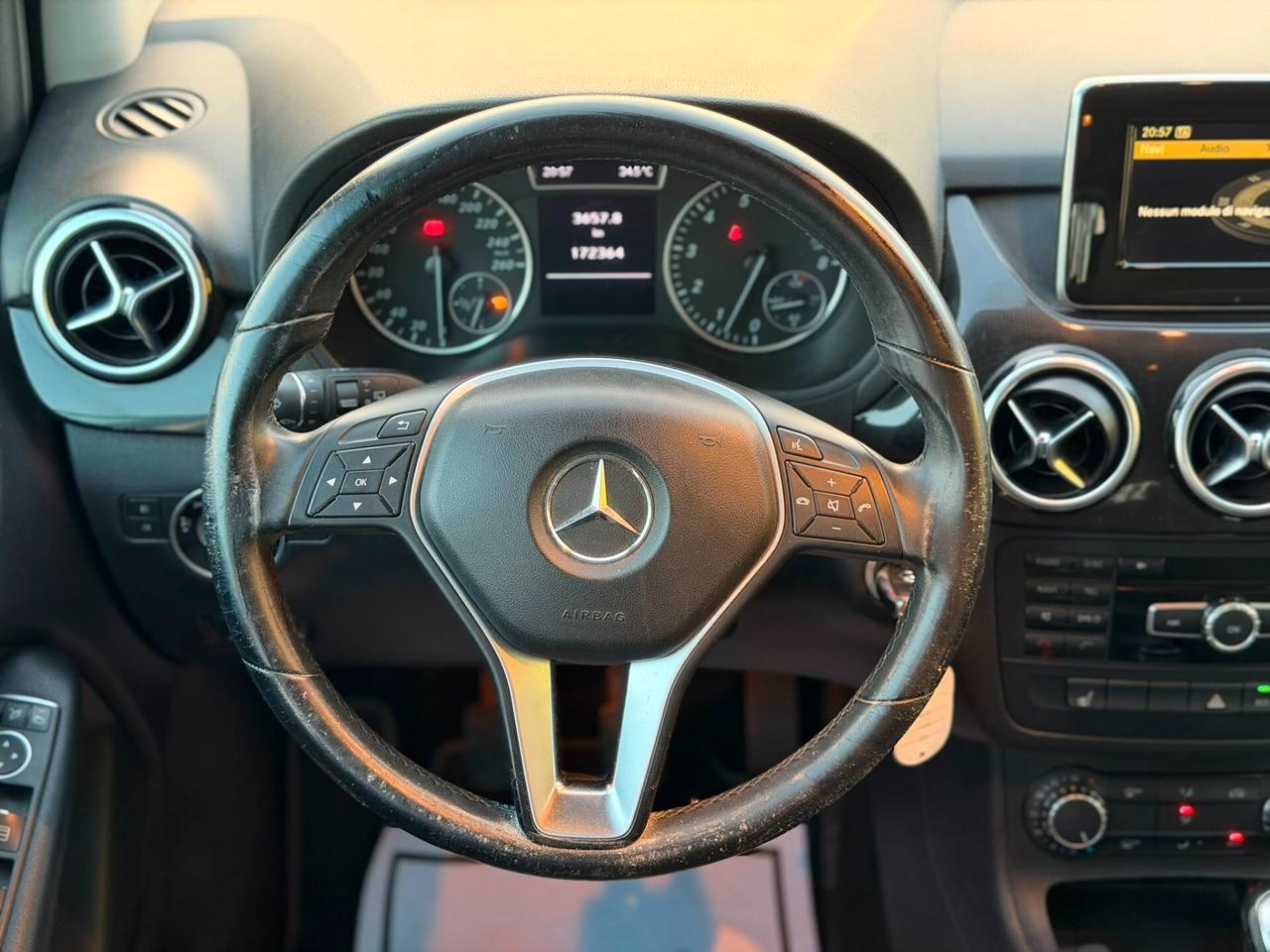 Mercedes-benz B 180 Premium