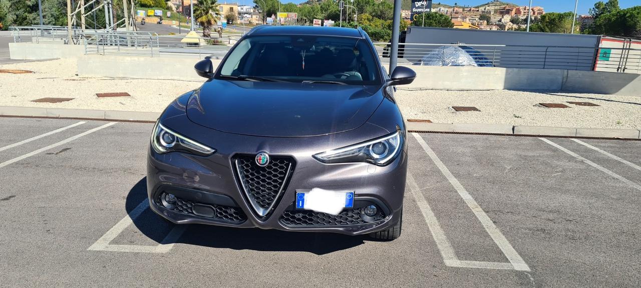 Alfa Romeo Stelvio 2.2 TurboD210CV AT8 Q4 Executive2018