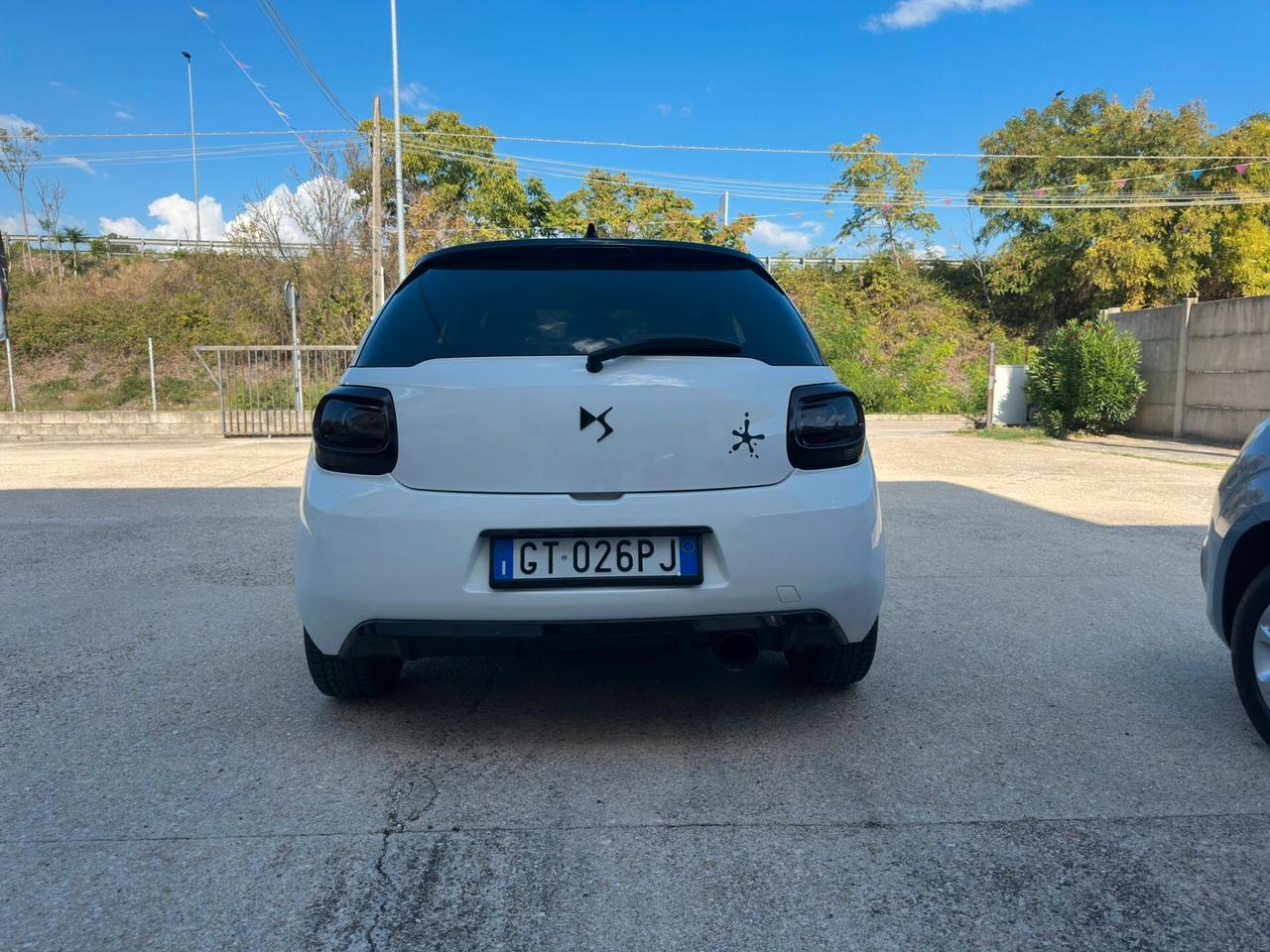 DS3 1.4 HDi 70 Just Black Full Optional