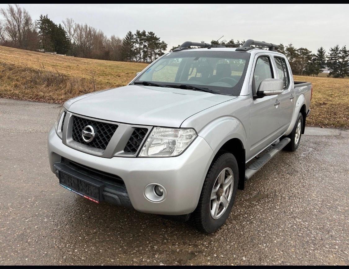 Nissan Navara 2.5 dCi Aut. 190CV 4 porte Double Cab LE Plus