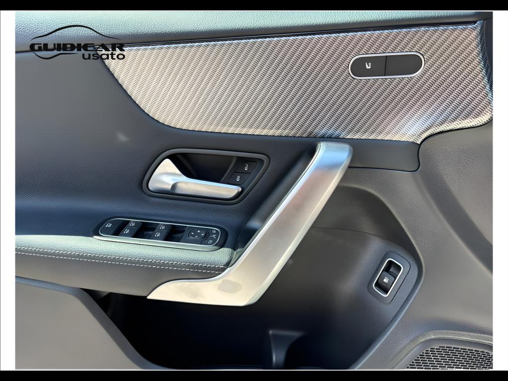 Mercedes-Benz Classe A - W177 2023 - A 250 e phev Progressive Advanced auto