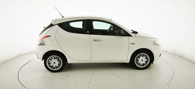 LANCIA Ypsilon 1.2 69 CV 5 porte GPL Ecochic Silver