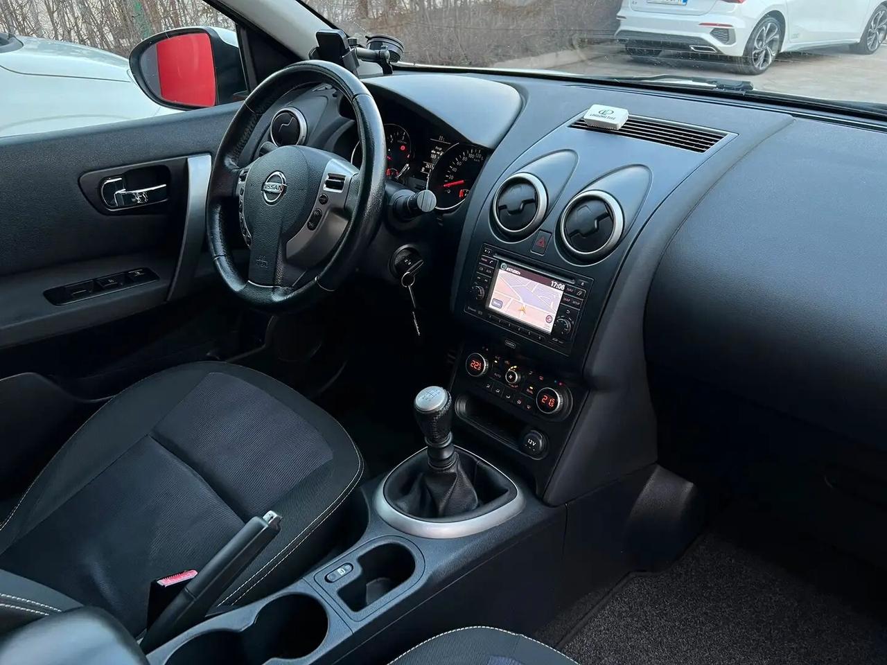 Nissan Qashqai 1.5 dCi DPF 360