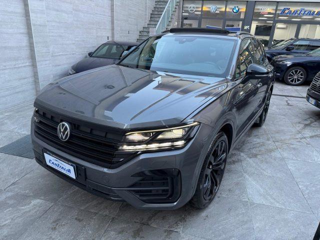 VOLKSWAGEN Touareg 3.0 V6 TDI 286 CV SCR R line tetto panoramico