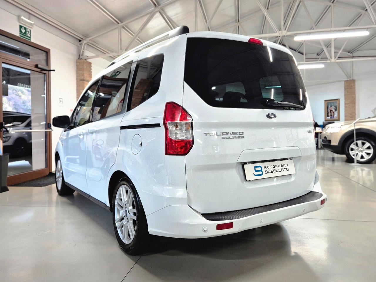 Ford Tourneo Courier 1.0 EcoBoost 100 CV Titanium
