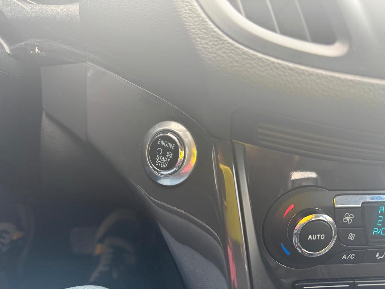 Ford Kuga 2.0 TDCI 163 CV 4WD Powershift Titanium