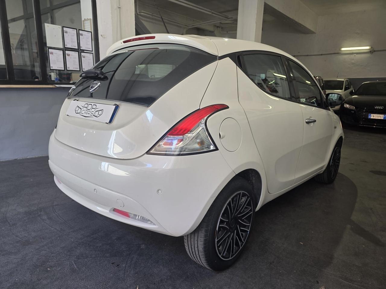 Lancia Ypsilon 1.2 69 CV unico proprietario