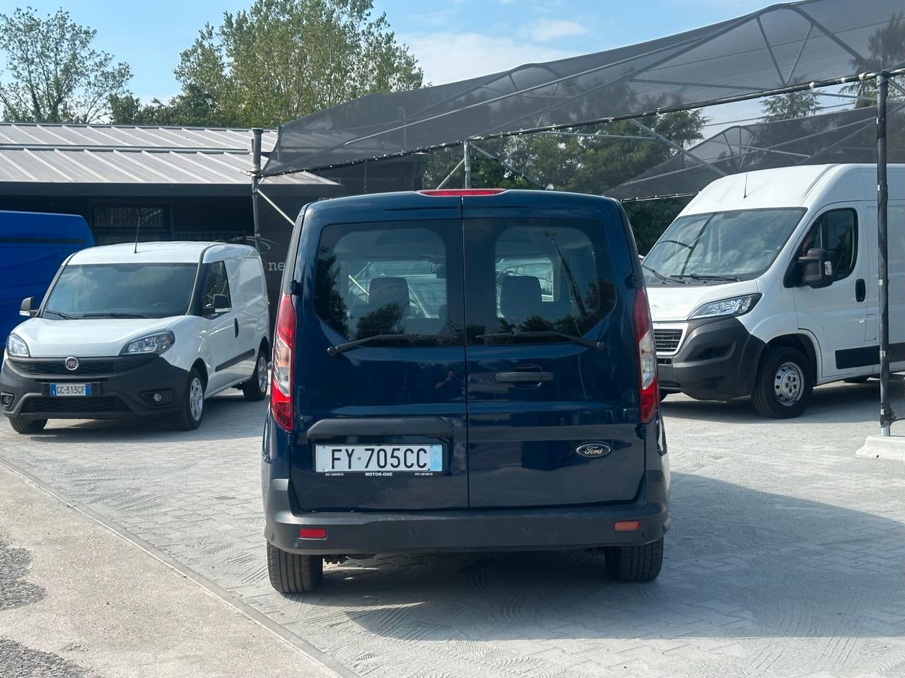 Ford Tourneo Connect 1.5 TDCi 120 CV Titanium