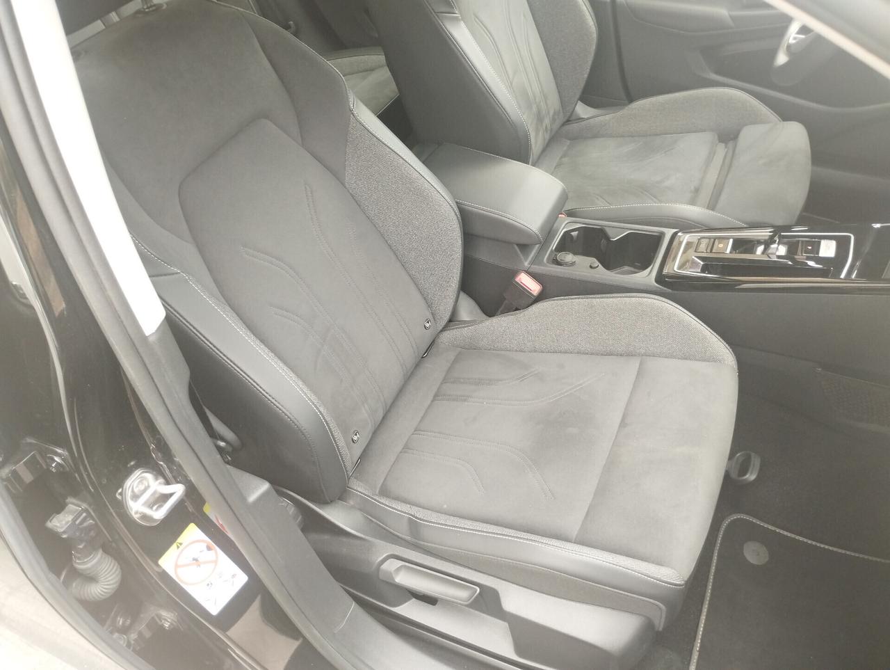 Volkswagen Golf 2.0 TDI 150 CV DSG SCR Style