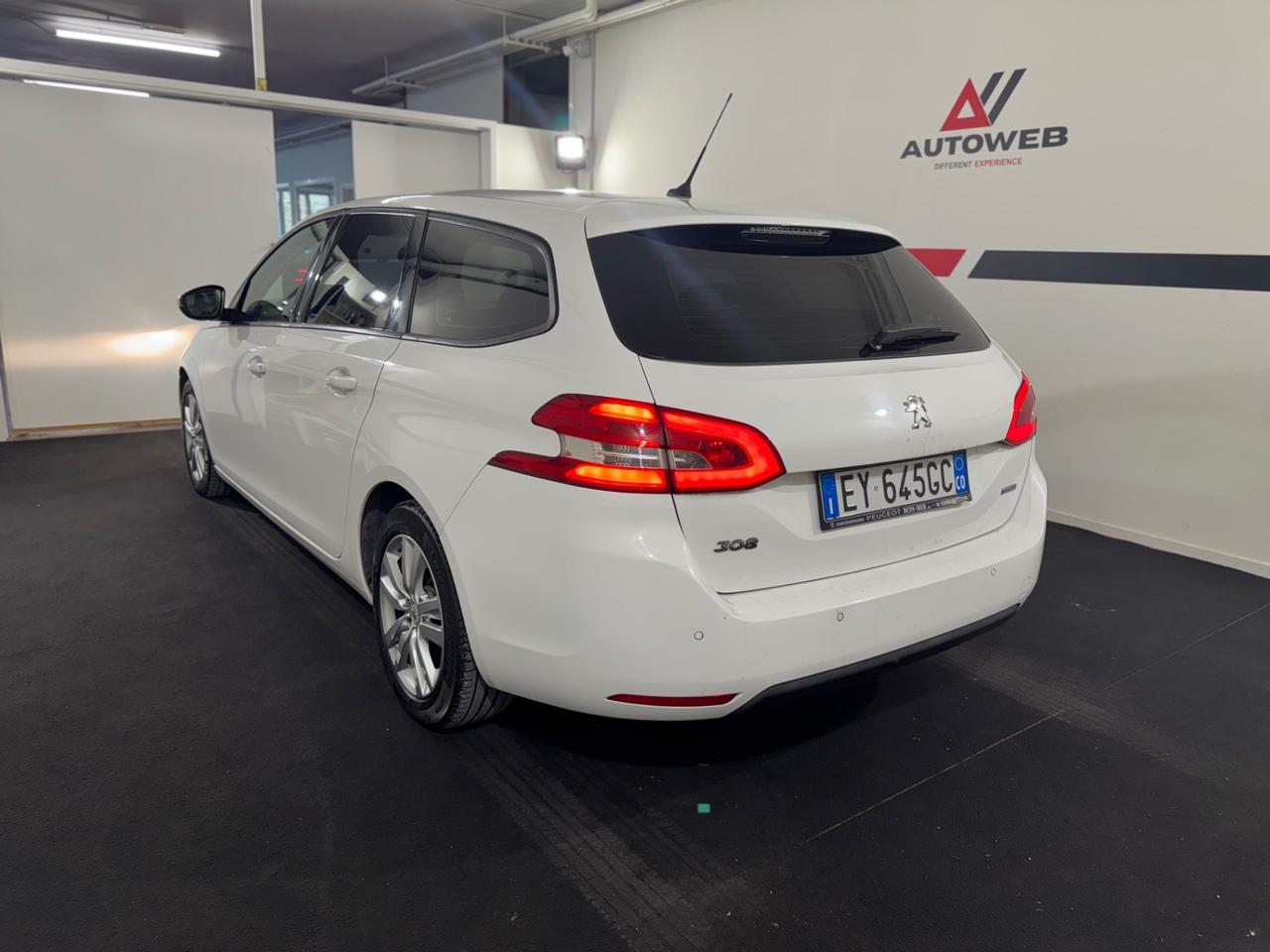 Peugeot 308 BlueHDi 120 S&S SW Business