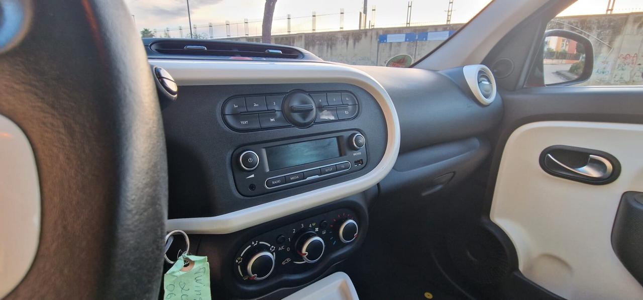 Renault Twingo SCe 1.0 Stop&Start Limited AUTOMATICA. FINANZIAMENTO ANCHE SENZA BUSTA PAGA