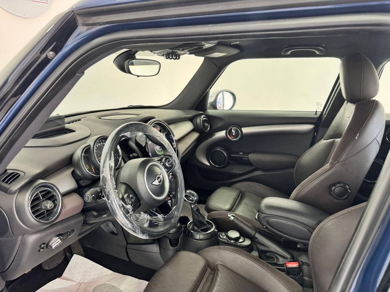 Mini 1.5 Cooper D 5 porte-LED -NAVI-GARANTITA-2014