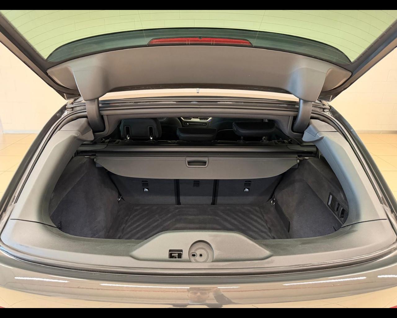 BMW Serie 3(G20/1-80/1) - 320d 48V xDrive Touring Msport